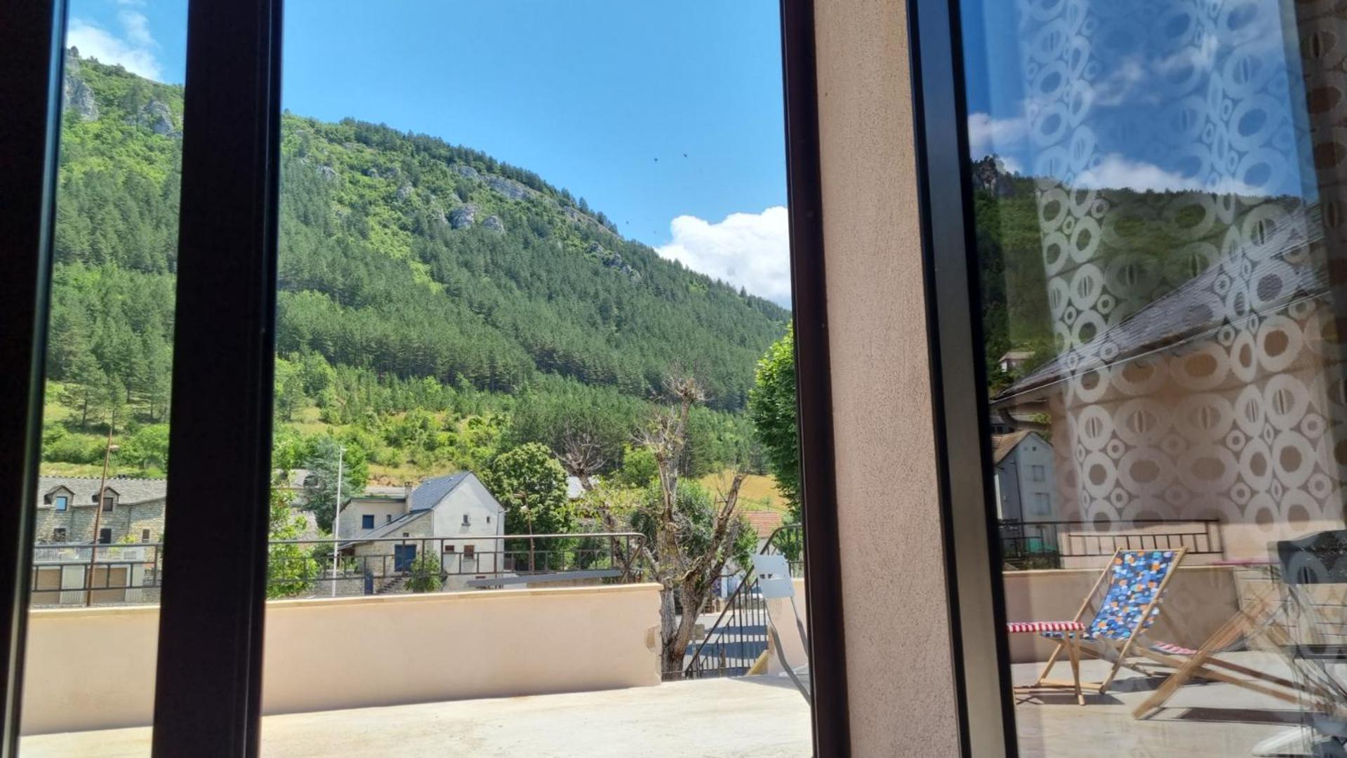 Studio Gites Au Pont De La Gineze Barjac  Exteriör bild